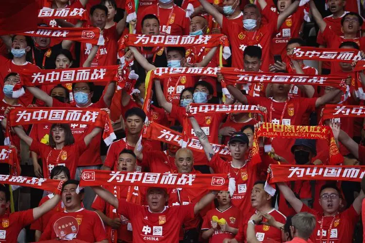 足球杨曼 足球杨曼